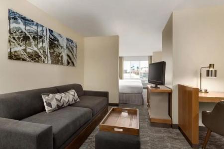 SpringHill Suites Phoenix North - 26