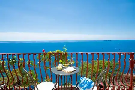 Eden Roc Suites - 205