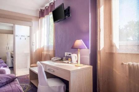 Quality Hôtel Christina Lourdes - 37