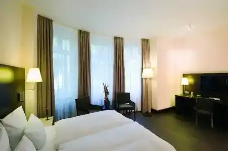 Nh Frankfurt Villa - 33
