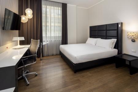 Holiday Inn Genoa City, An Ihg - 20