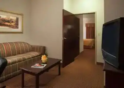 Quality Inn & Suites Near University - 36