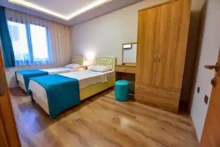 Gloria Suite - 3