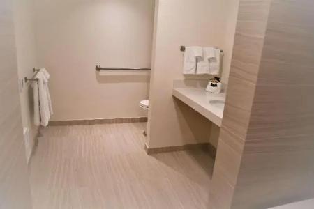 Best Western Plus Inn - 55