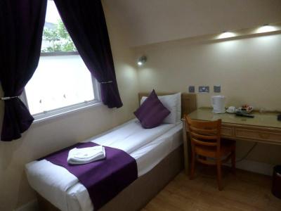 Cardiff - 6
