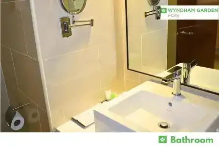 Best Western i-City - 9