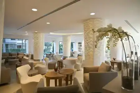 Alasia Boutique - 1
