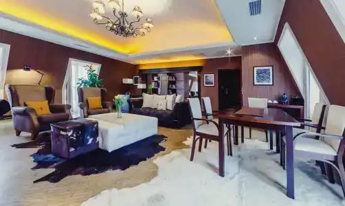 Grand Boutique - 72