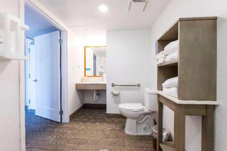 Hampton Inn Virginia Beach Oceanfront North - 52