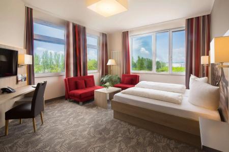Best Western Dreiländerbrücke Weil am Rhein / Basel - 83