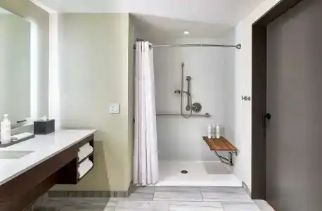 Embassy Suites by Hilton Nashville - 100