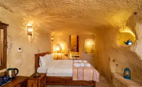 Atilla's Cave - 321