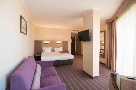 DeSilva Premium Poznań - 3