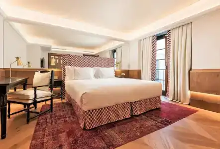 Palacio Solecio, a Small Luxury of the World - 50