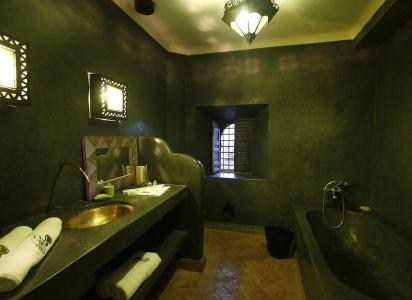 Riad Ta'achchaqa - 3