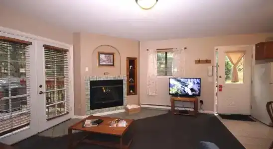 Streamside on Fall River - 9