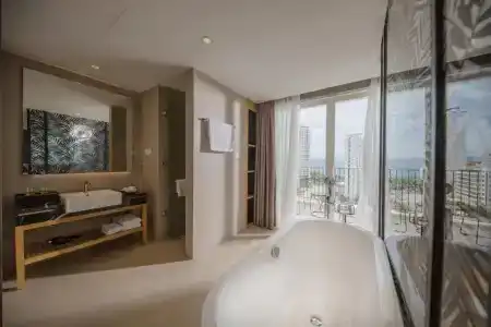 Quinter Central Nha Trang - 61
