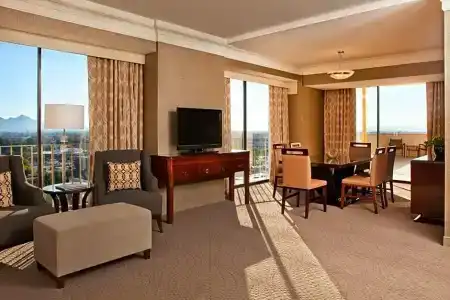 Sheraton Phoenix Crescent - 58