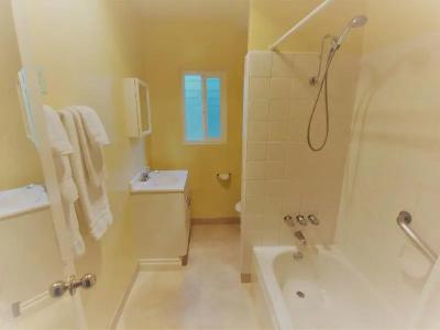 Hollywood Celebrity - 28