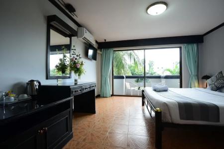 Nr Nanai Patong - 92