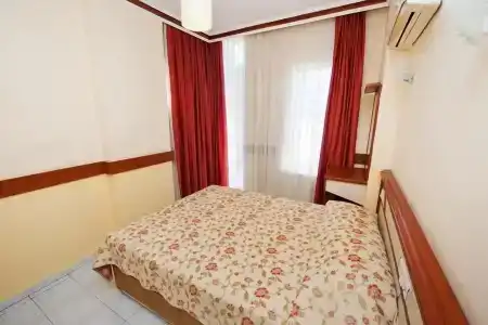 Lavinia Apart & - 6