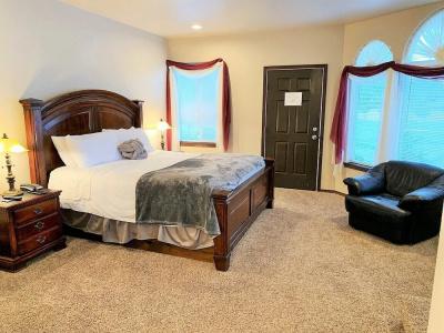 Breakers Boutique Inn - 132