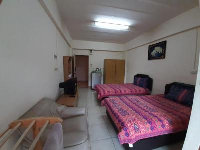 Vanlisut Ngamwongwan - 33