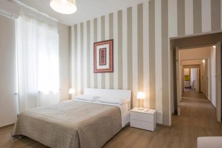 Regis Condo - 70