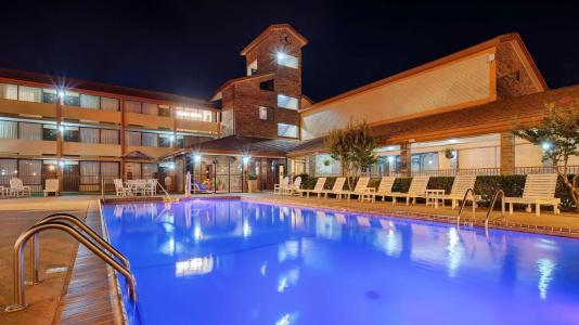Best Western Plus Saddleback Inn and Conference Center - 19