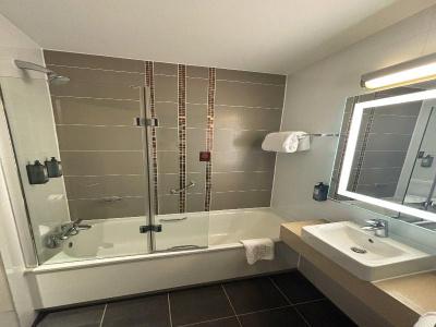 Clayton Cardiff - 47