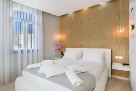 Diamond Luxury Suites - 56