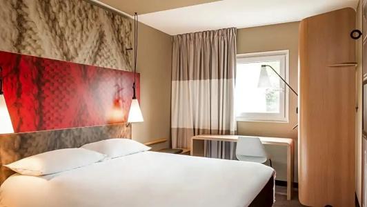ibis Bordeaux Centre Bastide - 55