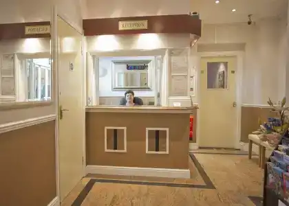 Earls Court - 9