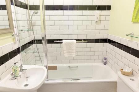 The Ascott - 53