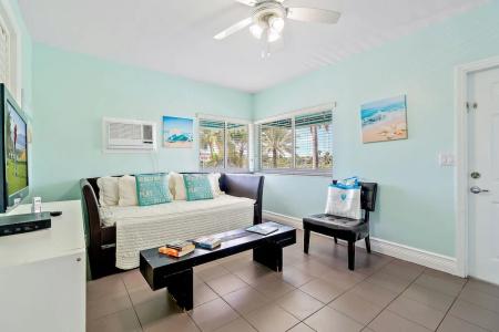 Hollywood Beachside Boutique Suite - 54