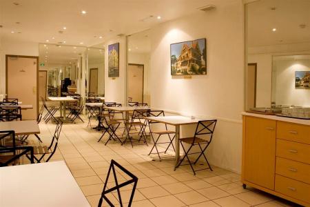 Ours Blanc - Place Victor Hugo - 18