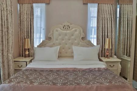Elegance East - 30