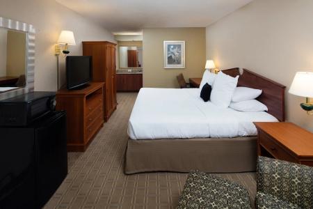 Baymont by Wyndham I-95 - 5