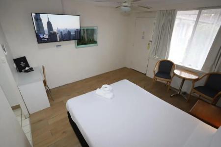 Reign Inn - 117