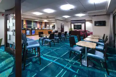 SpringHill Suites by Marriott - 27