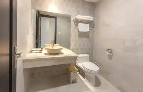 Len's - 49