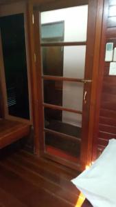 Ruean Mai Chai Khlong - 52