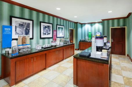 Hampton Inn & Suites West - 25