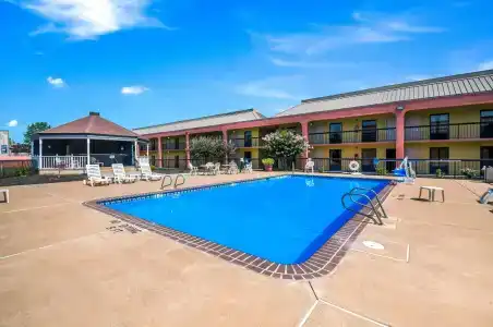 Quality Inn-Central Park Area - 17
