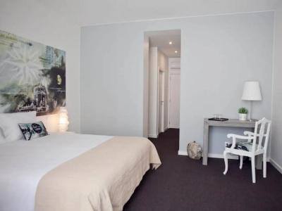 The Art Inn - 57