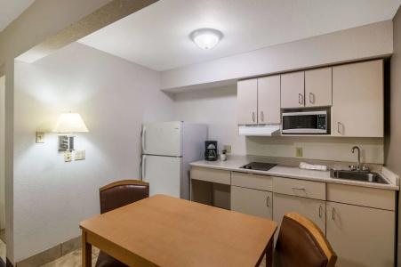 Studio 6-Lubbock, TX - Medical Center - 11