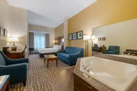 Comfort Suites - 57