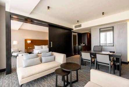 Hilton Garden Inn - 85