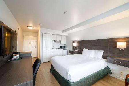 Baymont INN & Suites by Wyndham - 46