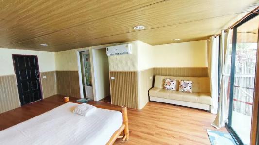 Paree Hut - 68
